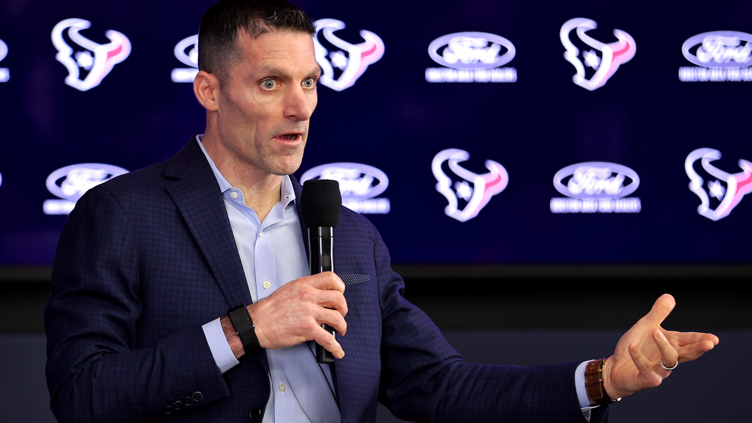 NFL Draft 2023: Texans shock by trading up to No. 3 after picking No. 2;  history of teams with two early picks 