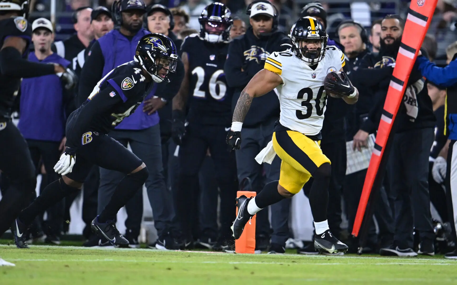 Steelers' Jaylen Warren, Eagles LBs and more to watch in Thursday's preseason  games