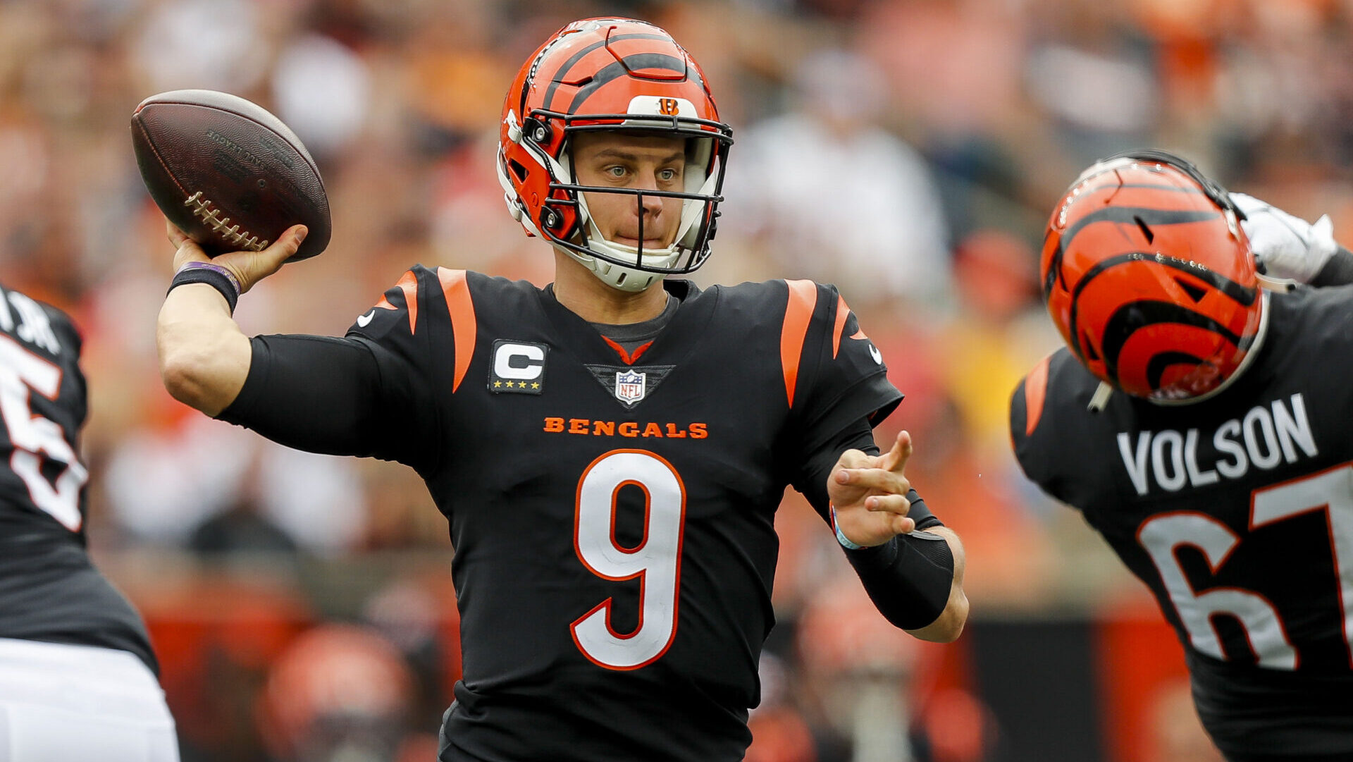 Joe Burrow wants to shed Bengals' horrible start with fresh haircut