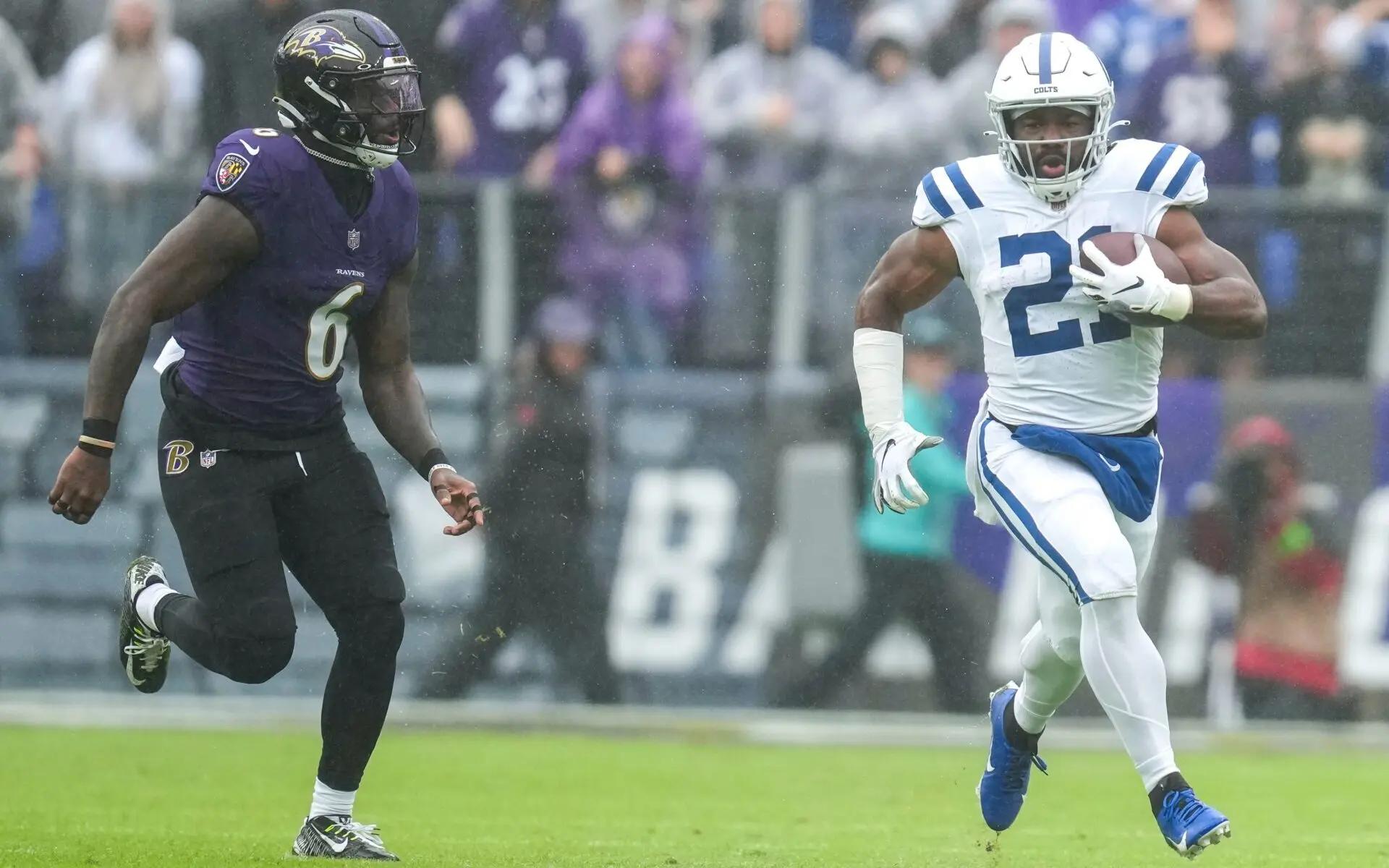 Colts vs Titans 2022 NFL Week 4 photos