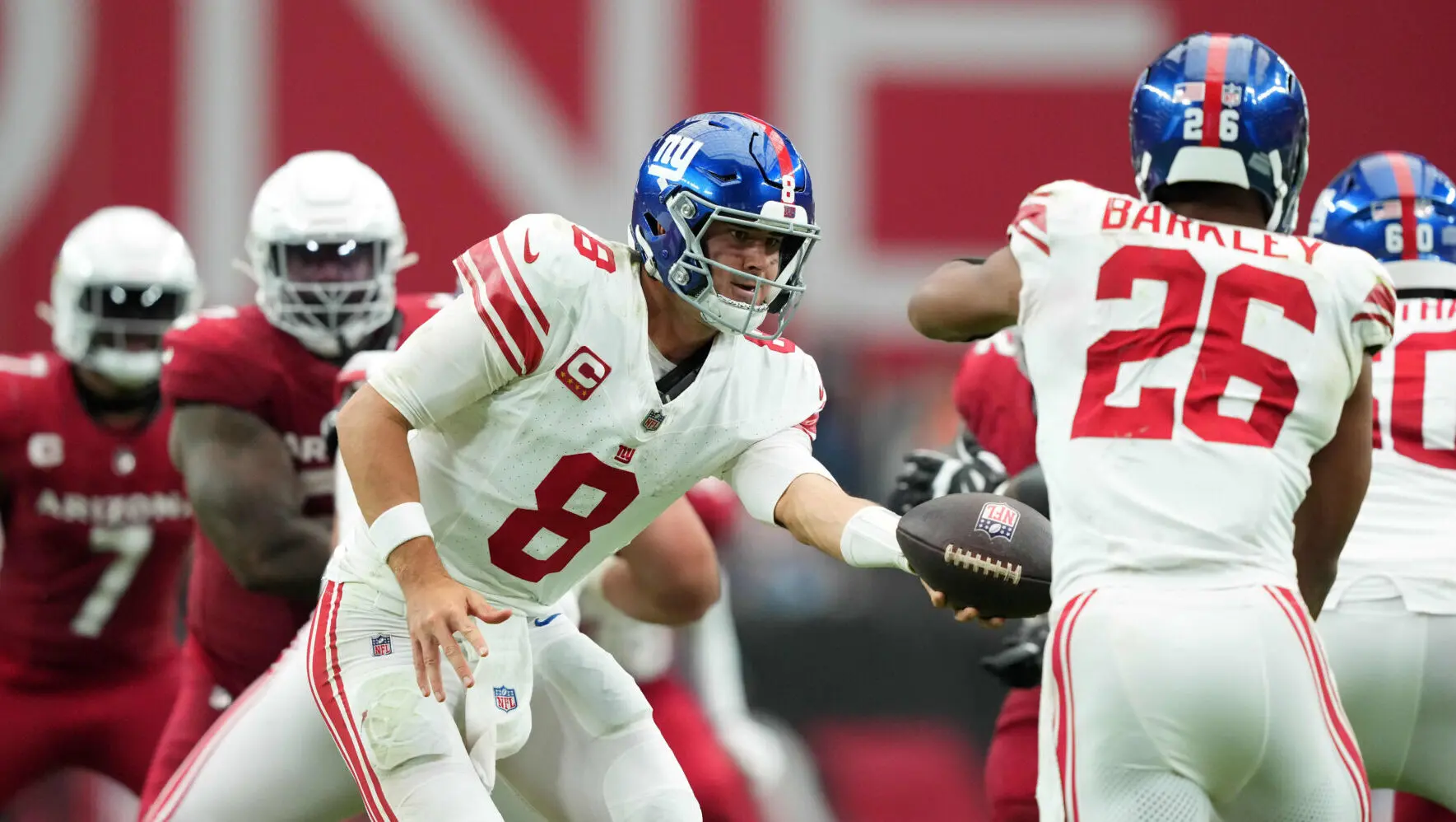 Daniel Jones knocked out of Giants' loss at Miami, adding to New York's  season-opening woes