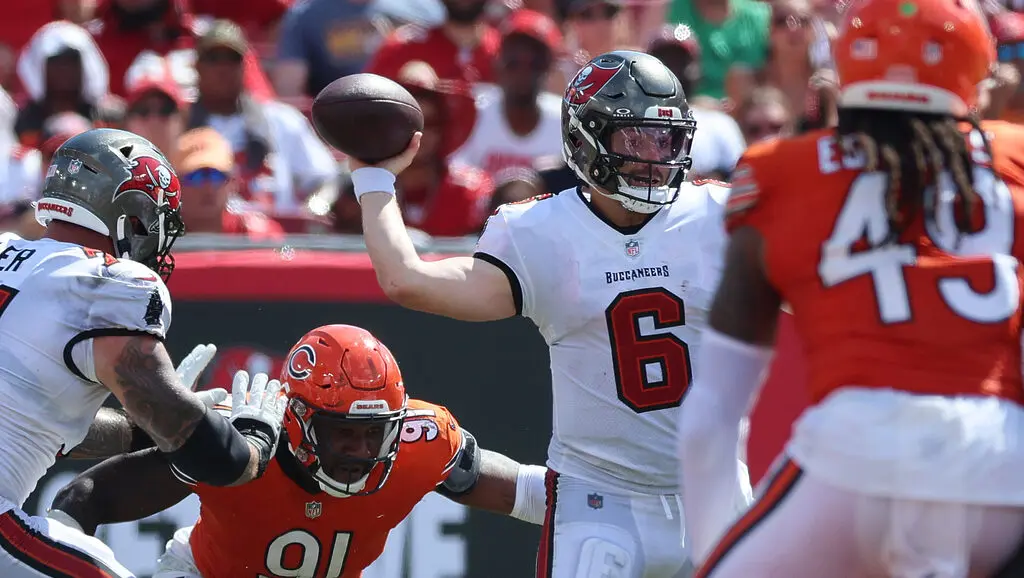 Baker Mayfield, first-place Buccaneers head into bye week with surprising  3-1 record