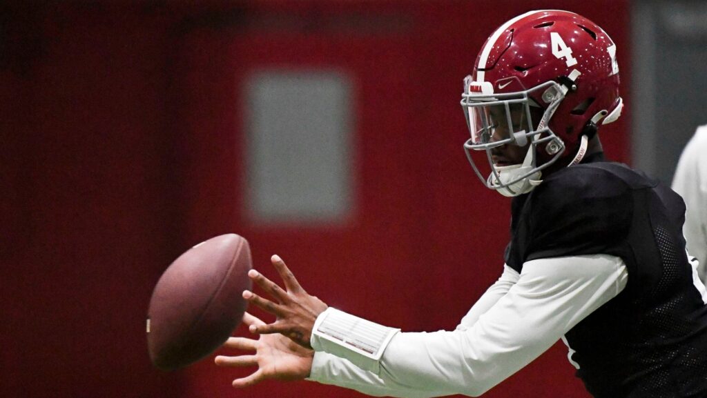 Alabama Crimson Tide quarterback Jalen Milroe