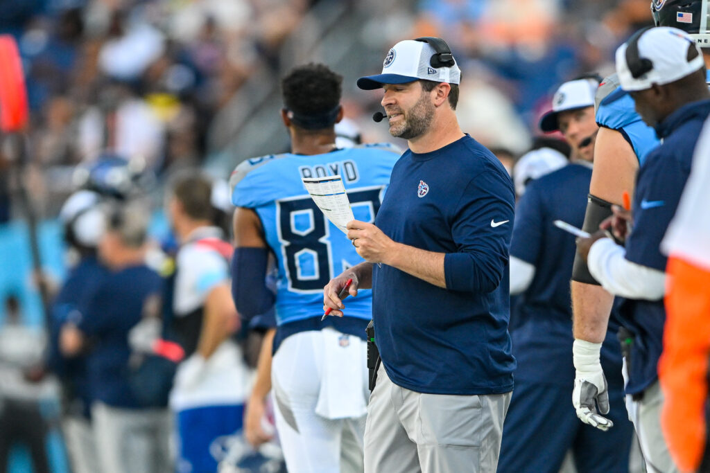 Tennessee Titans head coach Brian Callahan calls the play during the first half at Nissan Stadium.