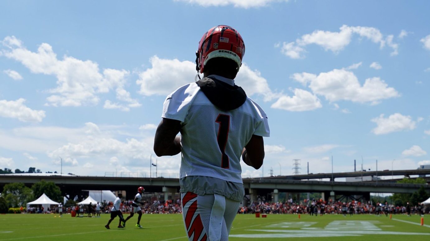 Ja'Marr Chase walks towards the practice field as we see the back of his jersey