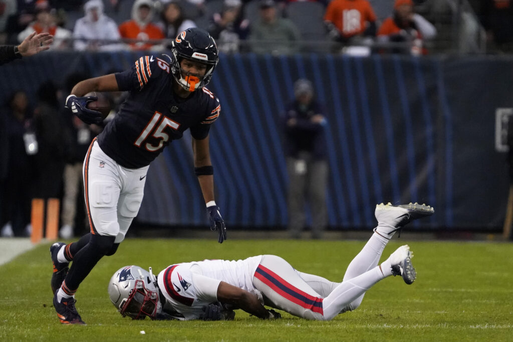 Chicago Bears wide receiver Rome Odunze (15) catches a pass against the New England Patriots during the second half at Soldier Field. 