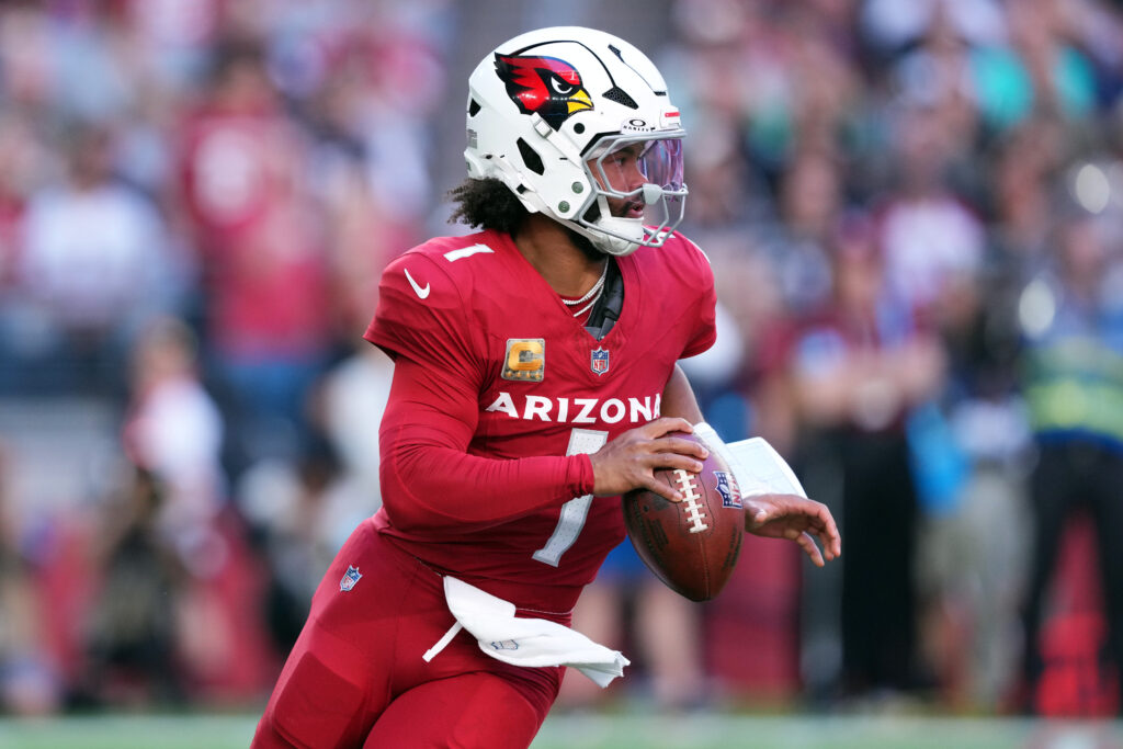 Arizona Cardinals quarterback Kyler Murray rolls out against the New York Jets during the first half at State Farm Stadium.