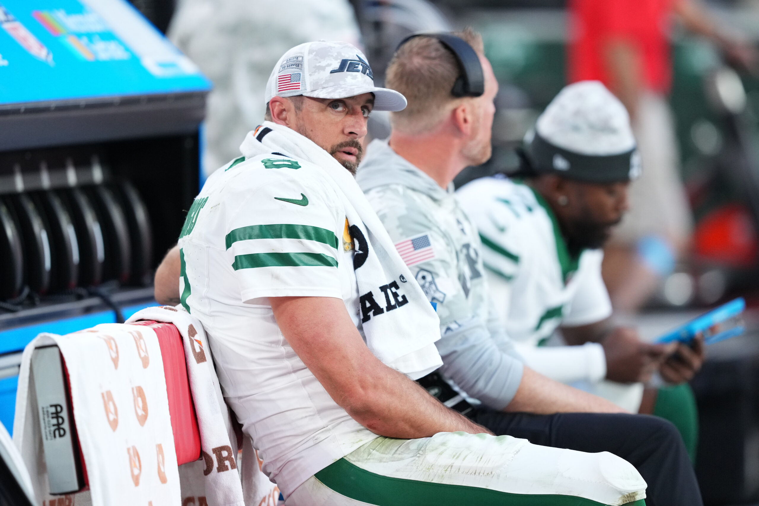 New York Jets quarterback Aaron Rodgers looks on against the Arizona Cardinals during the second half at State Farm Stadium.