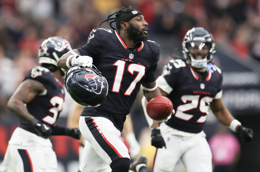 Houston Texans cornerback Kris Boyd (17) celebrates after recovering a Tennessee Titans fumble in the fourth quarter at NRG Stadium. 