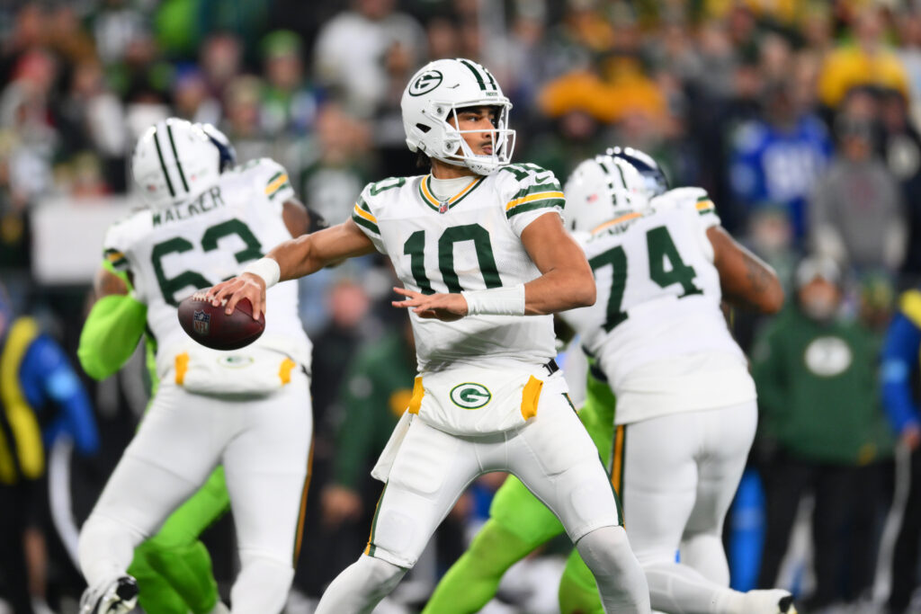 Green Bay Packers quarterback Jordan Love (10) passes the ball against the Seattle Seahawks during the first half at Lumen Field.