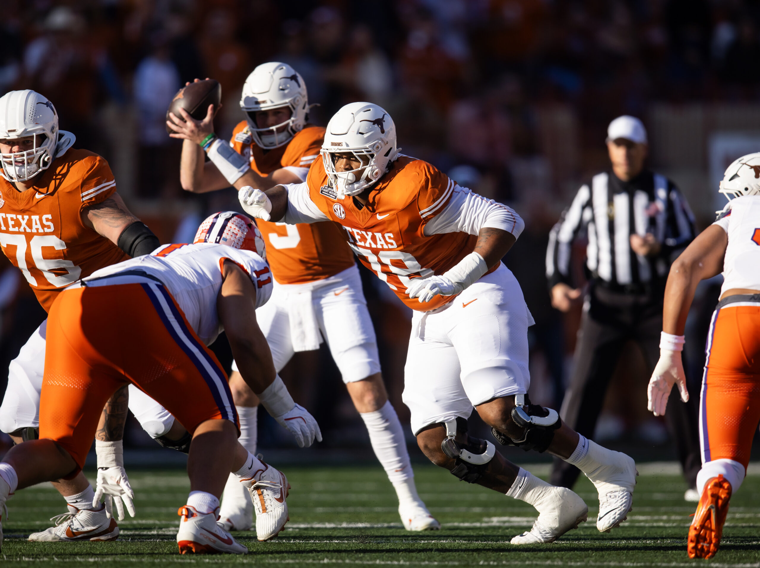 Texas Longhorns offensive lineman Kelvin Banks Jr. (78) against the Clemson Tigers during the CFP National playoff first round at Darrell K Royal-Texas Memorial Stadium.