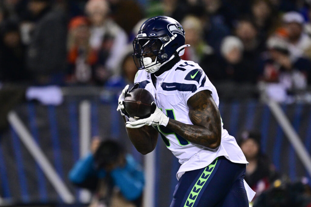 Seattle Seahawks wide receiver DK Metcalf (14) makes a catch against the Chicago Bears during the first quarter at Soldier Field.