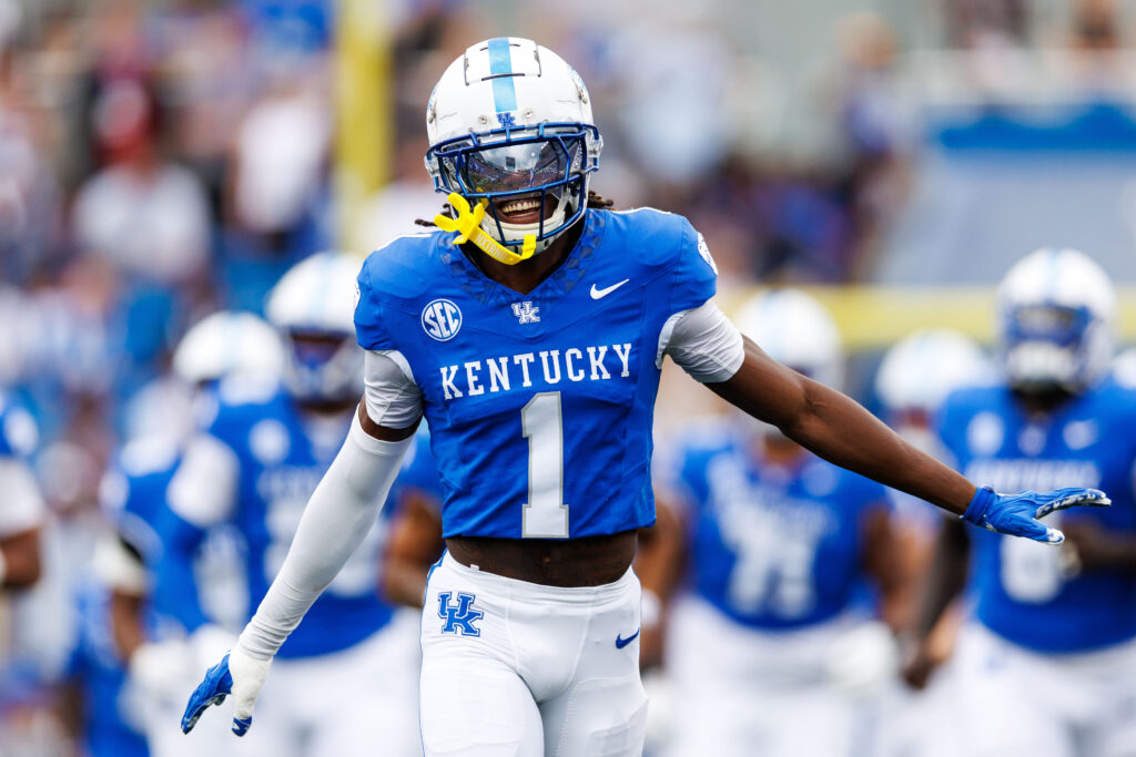 Kentucky Wildcats defensive back Maxwell Hairston (1) runs onto the field before the game against the Ohio Bobcats.