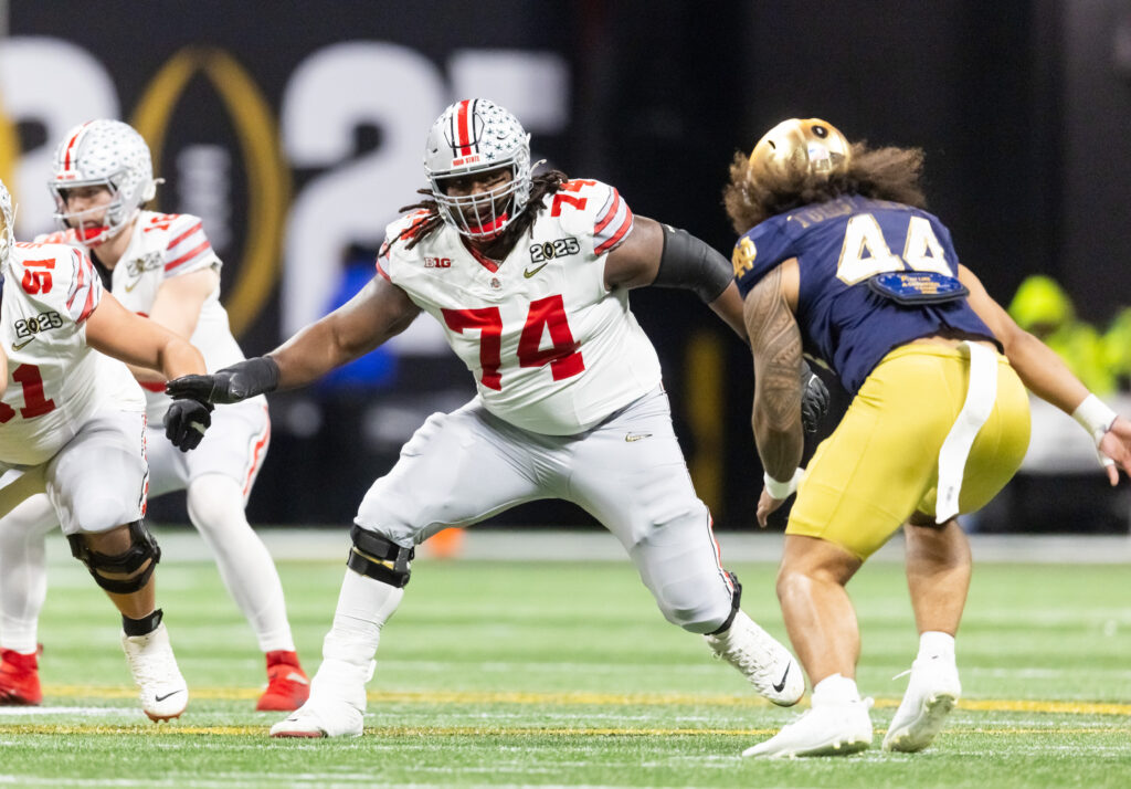 Ohio State Buckeyes offensive lineman Donovan Jackson (74) against the Notre Dame Fighting Irish during the CFP National Championship.