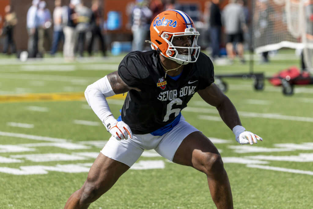 American team linebacker Shemar James of Florida (6) works in drills during Senior Bowl practice for the National team at Hancock Whitney Stadium.